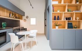 Politeama Apartments By Wonderful Italy